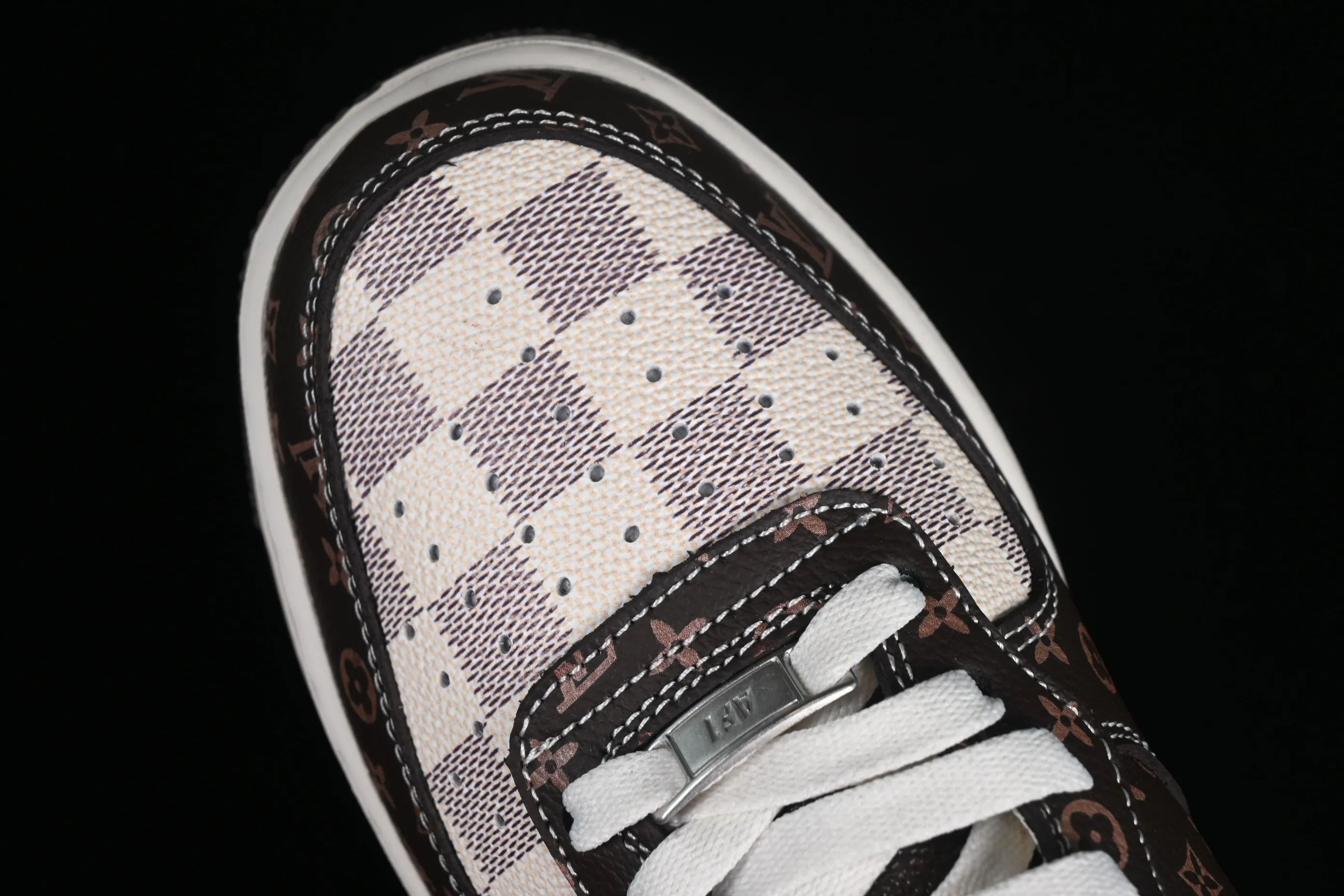 All categories Nk Air Force 1 Air Force series Nk Air Force 1 Mid Air Force mid-top Nk Air Force 1'07 Mid LV joint-classic brown print Air Force 1 mid-top casual sneakers DV0688-200
